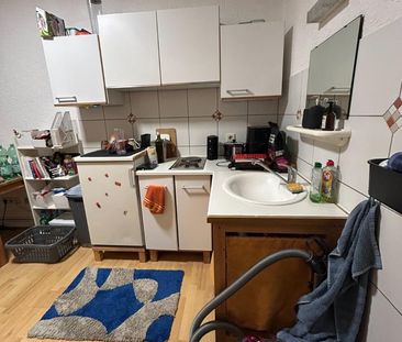 Günstiges möbliertes 1-Zimmer in sehr guter zentraler Lage Perfek - Photo 2