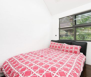 4 Adelaide Place, Surry Hills. - Photo 3