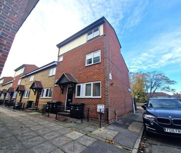 1 bedroom in a house share to rent - Photo 6