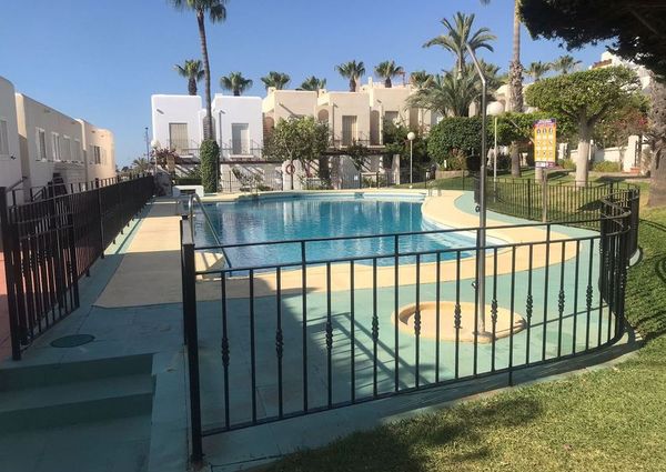 Alquiler de chalet adosado en Paseo del mediterraneo 411, 6