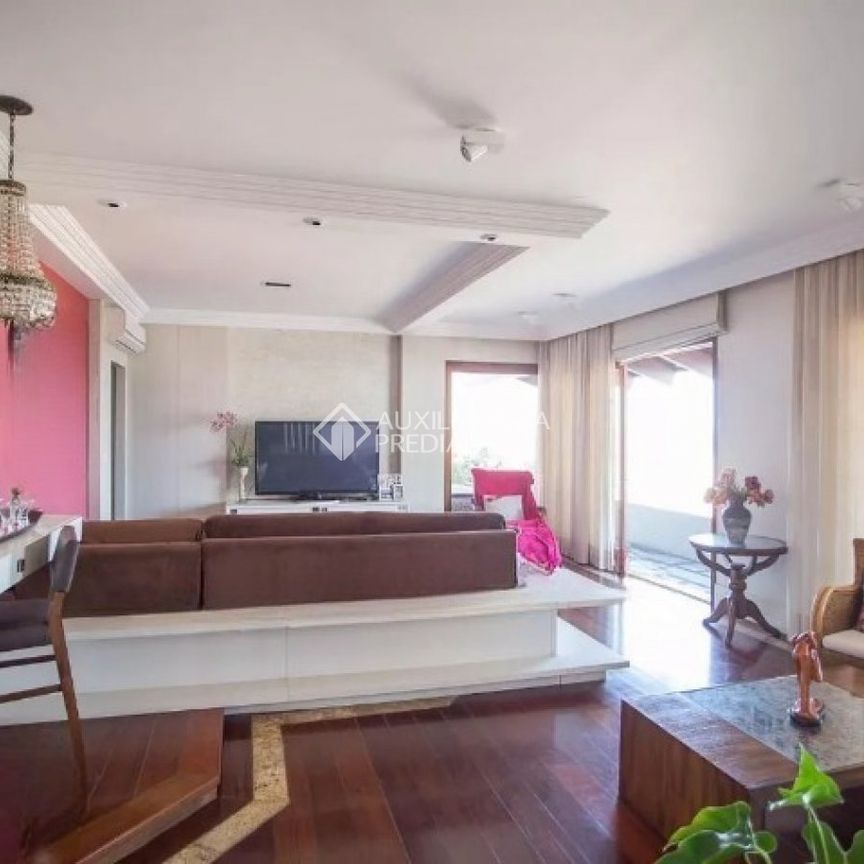 Casa em Condomínio com 5 quartos e 433m² para alugar em Nonoai, Porto Alegre. - Photo 1