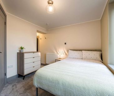 7 bedroom property to rent - Photo 6