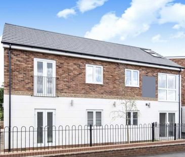 Price £1,300 pcm - Available Now - Unfurnished - Photo 6
