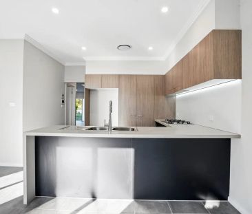 17B Panorama Road, Penrith NSW 2750 - Photo 2