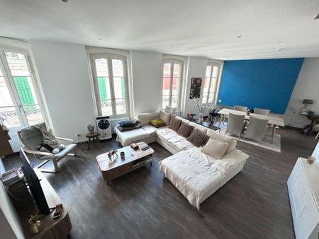 Location Appartement 99m² ROANNE 42300 - Photo 3