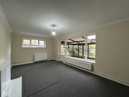 2 bedroom bungalow to rent - Photo 3