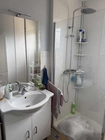 Location Maison 4 pièces 110m² CHATEAU LARCHER 86370 - Photo 5