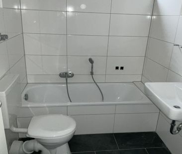 Mittendrin statt nur dabei. Mit neuen Bad und PVC Bodenbelag. - Photo 5