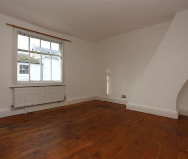 2 bedroom maisonette to rent - Photo 4