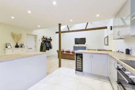 2 bedroom barn conversion to rent - Photo 5