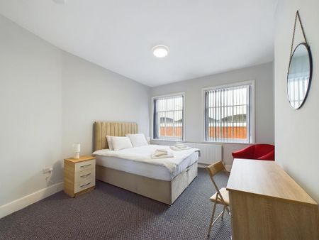 1 bedroom in a house share to rent - Photo 5