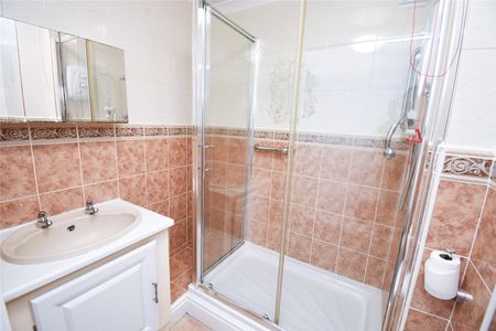 Redcroft, CH49 3GS, Greasby - Photo 2