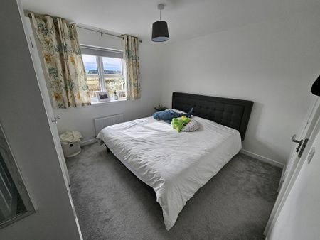 4 bedroom detached house to rent - Photo 3