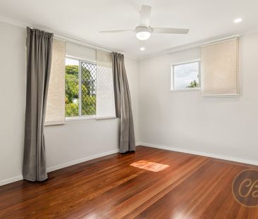 Crisp, Confident Living in the Heart of Petrie - Photo 3