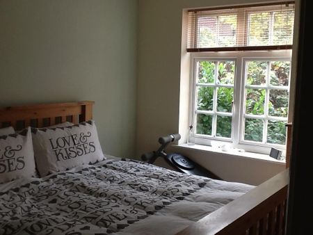 2 bedroom house to rent - Photo 3