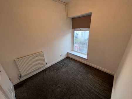 Ravenhill Road, Ravenhill, Swansea, SA5 5AW - Photo 4