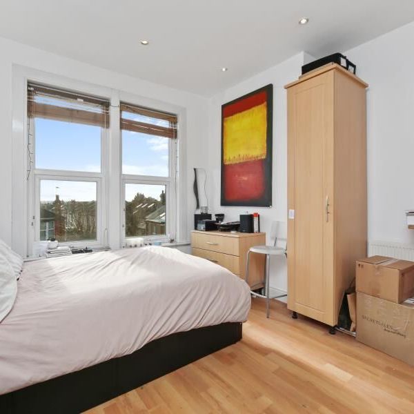 Studio Flat To Let - Photo 1