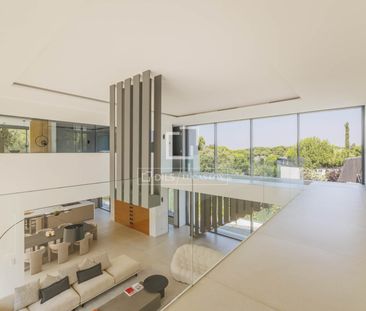 Luxury and design in the most idyllic area of the exclusive Monteal... - Photo 1