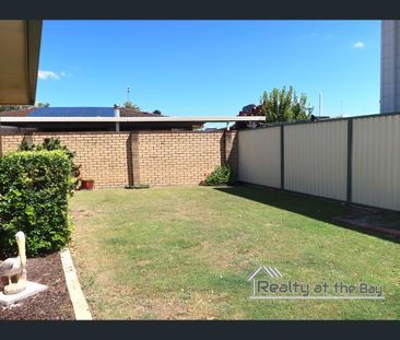 2/24 Markham Avenue, Runaway Bay, Qld 4216 - Photo 6
