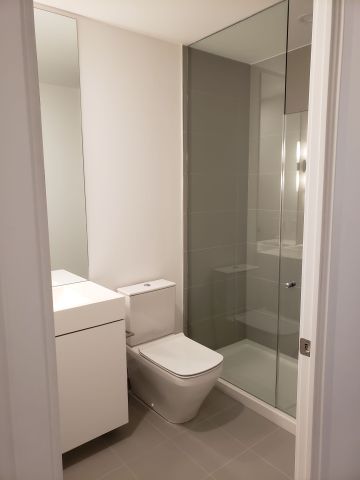 For Lease - 33 Helendale Avenue Unit# 420, Toronto, Ontario - Photo 4