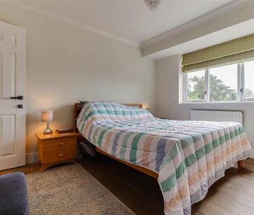 3 bedroom maisonette to rent - Photo 5