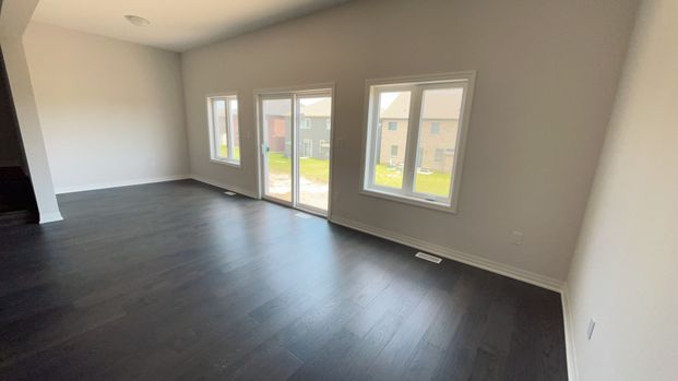 For Lease - 75 Hillcrest Road Unit# Upper, Port Colborne, Ontario - Photo 1