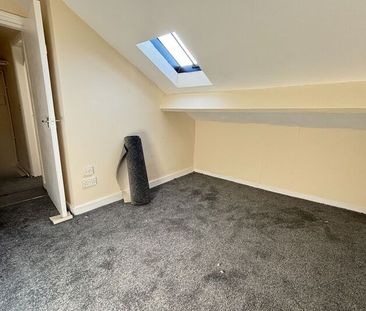 Flat 5, 54 Castle Road, Scarborough - Photo 2