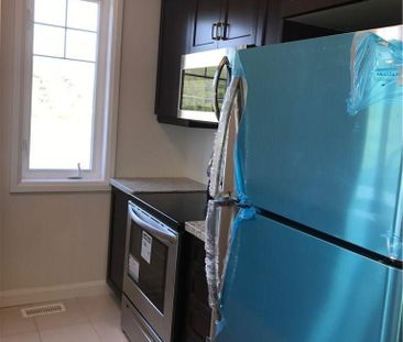 For Lease - 1169 Garner Road Unit# 38, Hamilton, Ontario - Photo 4