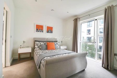 1 Bed Flat, John Harrison Way, SE10 - Photo 4