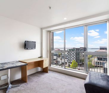 2 bedroom apartment with views - Photo 6