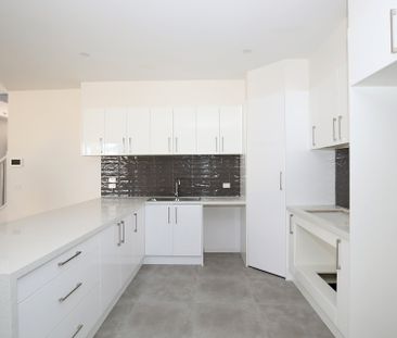 2/111 Willow Bend, Bulleen - Photo 6