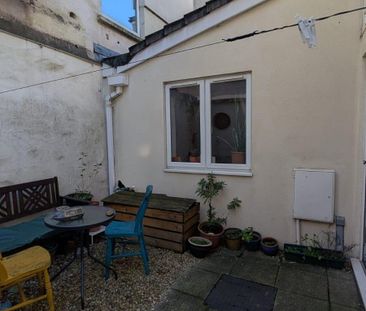 1 bed End of Terrace in Ashfield Mews Montpellier, Bristol, BS6 5BF - Photo 1