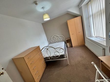 13 Bedroom Student Home – Glynrhondda Street - Photo 2