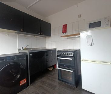 1 Bed Flat, Romford Road, E7 - Photo 6