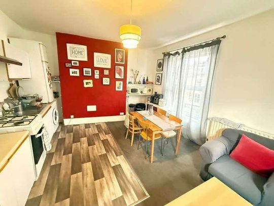 A Holloway Road, London, N19 - Photo 1