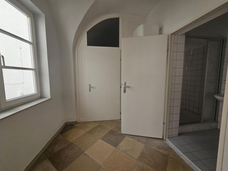 Gmunden - Altstadt: 76m² Mietwohnung in wunderschönen, denkmalgeschützten Räumlichkeiten! - Foto 2