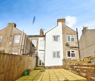 2 bedroom terraced house to rent - Photo 4