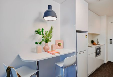 Ultra Studio Apartment-Double Bed with Standard View - Photo 4