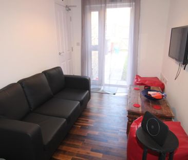 5 bedroom terraced house to rent - Photo 6