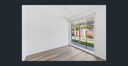 Recently Renovated Acreage home in Tallebudgera with a beautiful pool - Photo 5