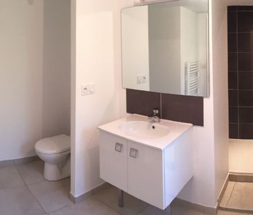 Location Appartement 2 pièces 46m² TINTENIAC 35190 - Photo 2