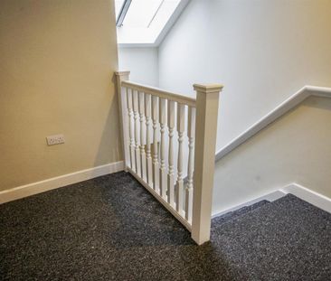 Long Street, Dursley - Photo 2