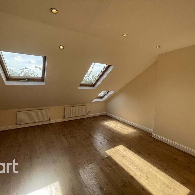3 bedroom apartment to rent - Photo 1