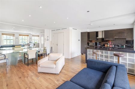 Ennismore Gardens, South Kensington, London, SW7 flat to rent - Photo 2