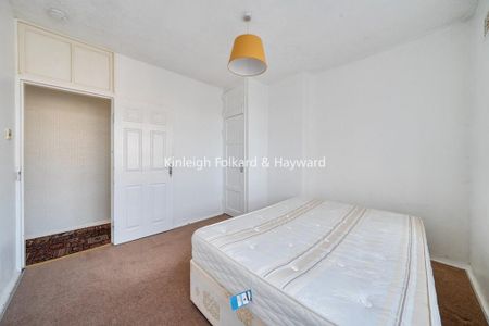 4 bedroom terraced house to rent - Photo 4