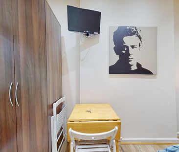 Studio to rent - Photo 5