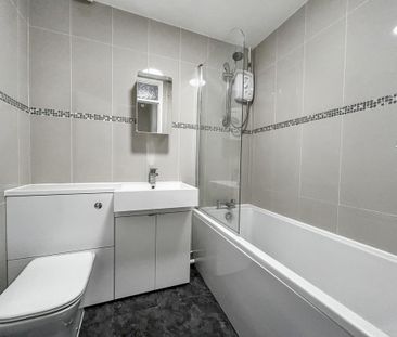 2 bedroom terraced house to rent - Photo 6