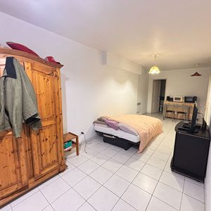 Location Appartement 1 pièce 31m² - Photo 2