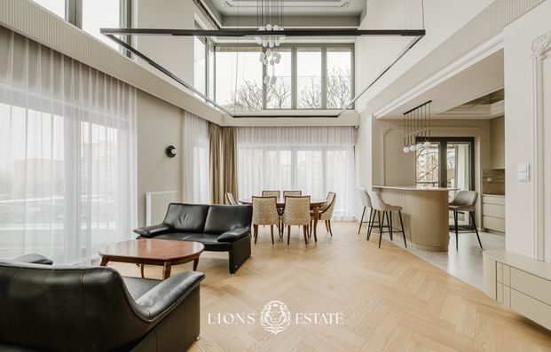 Warszawa, Wola, Wola Mirów, Aleja Solidarności - Photo 1