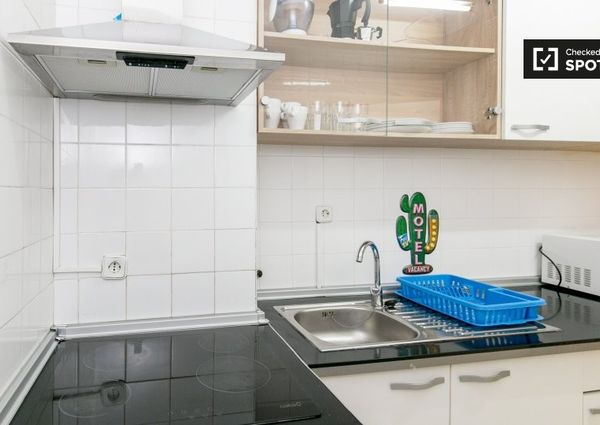 granada, Andalusia 18004